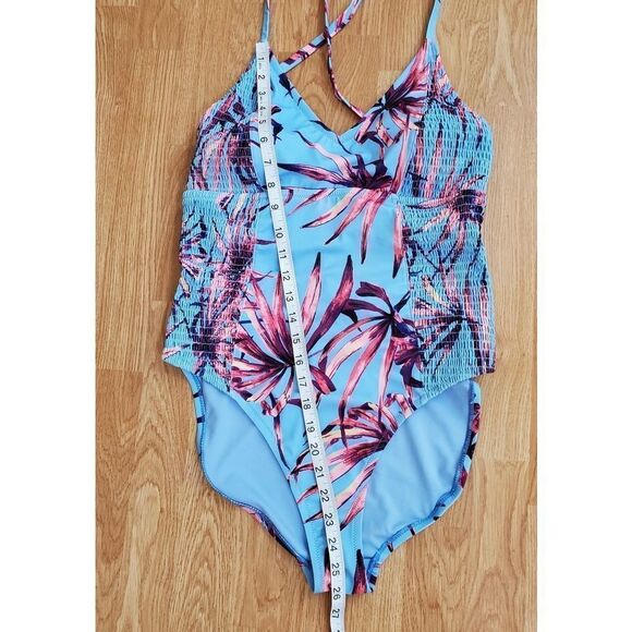 Jessica Simpson Palmy Days One Piece Swimsuit - Picture 9 of 11